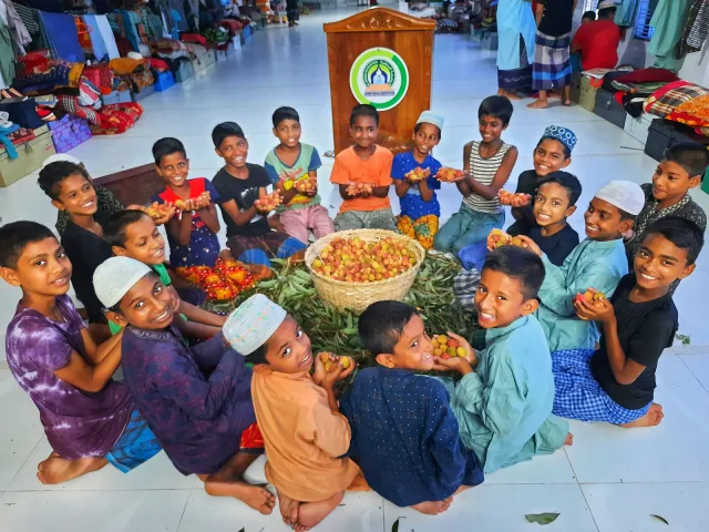 ইয়াতিম প্রকল্প